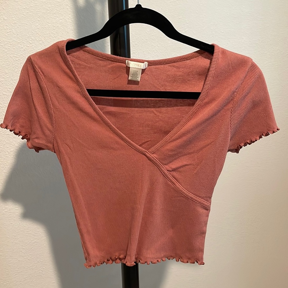 Bozzolo dusty pink lettuce edge top
